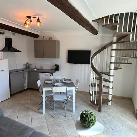 Duplex Vieille 公寓 昂蒂布